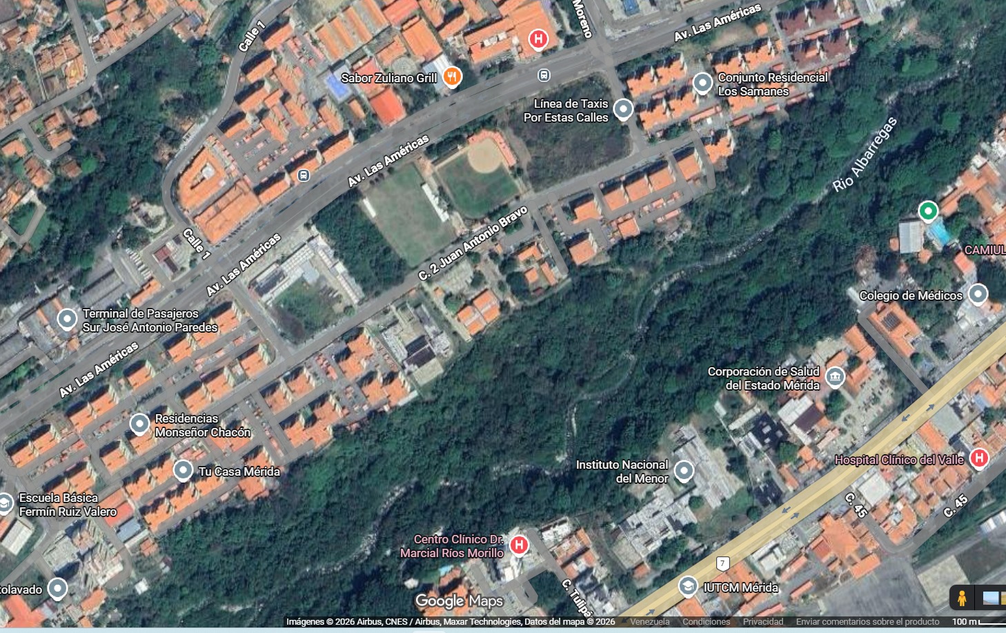 Mapa satelital real del corredor del Río Albarregas cerca de la avenida Las Américas